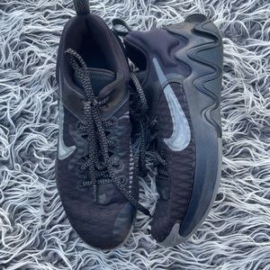 Nike Giannis Immortality Men’s Size 9 Black Grey CZ4099-009 54 Basketball Shoes.